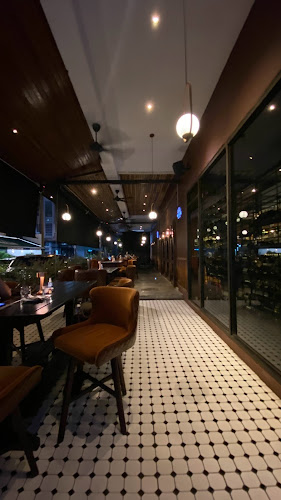 Vigneto Wine & Dine - Gastronomi dan perhotelan