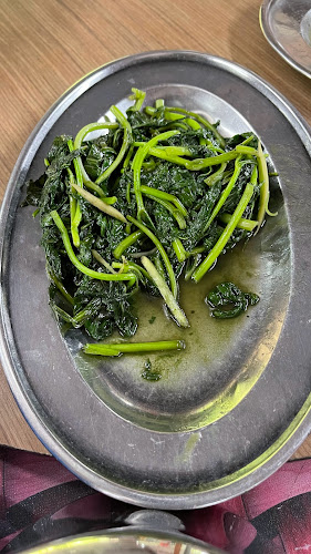 Jit Yue Hiong Seafood - Gastronomi dan perhotelan