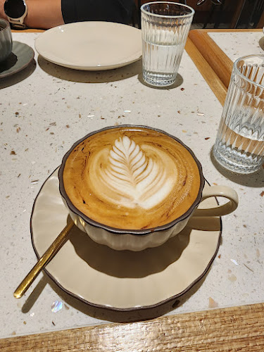 Cafe Bandit - Gastronomi dan perhotelan