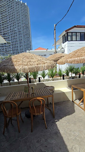 The Palm Cafe & Bistro