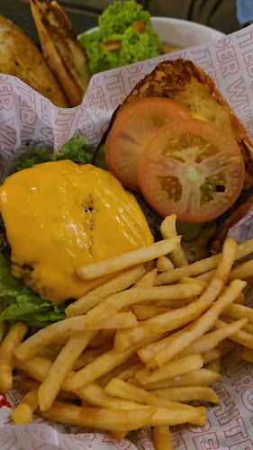 Opinii despre WhiteButter.KL - Kg Baru în Kuala Lumpur - Gastronomi dan perhotelan