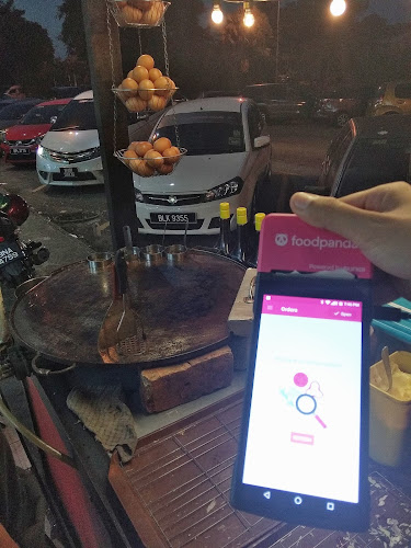 Adam Burgerz - Gastronomi dan perhotelan