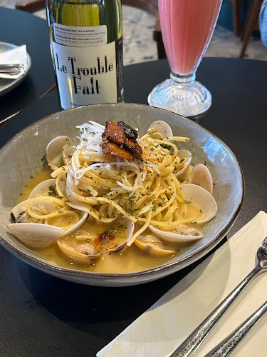 Opinii despre V88 Cafe & Bar Starhill în Kuala Lumpur - Gastronomi dan perhotelan