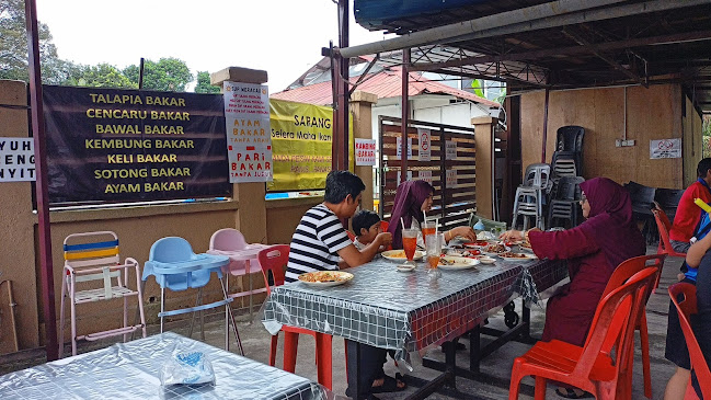 Opinii despre SARANG Selera Maha Ikan Bakar în Kajang - Gastronomi dan perhotelan
