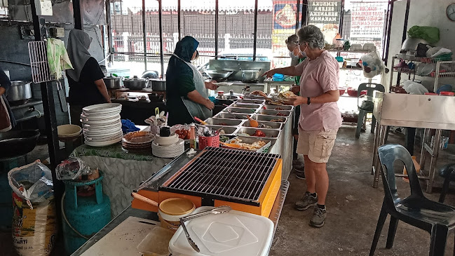 Comentarii opinii despre Kedai Makan Kak Ah Nasi Berlauk