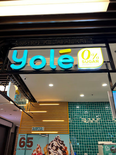 Yolé Paradigm Mall - Gastronomi dan perhotelan