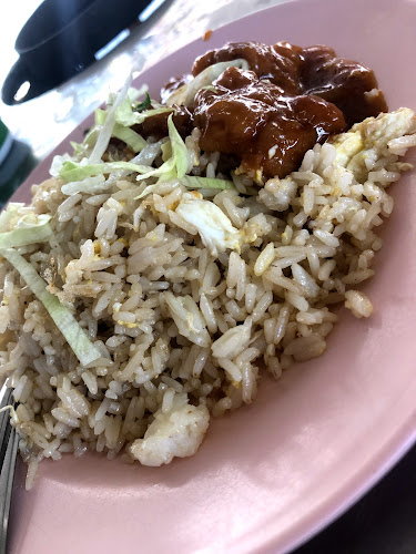 Comentarii opinii despre Jelutong Food Court