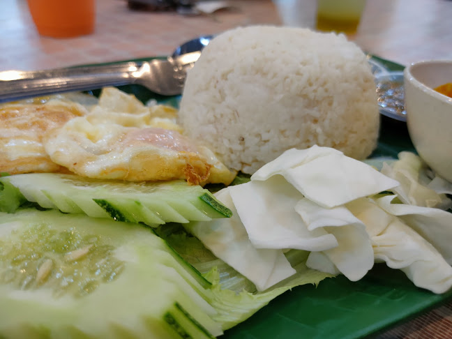 Opinii despre Makcik Cafe în Alor Setar - Gastronomi dan perhotelan