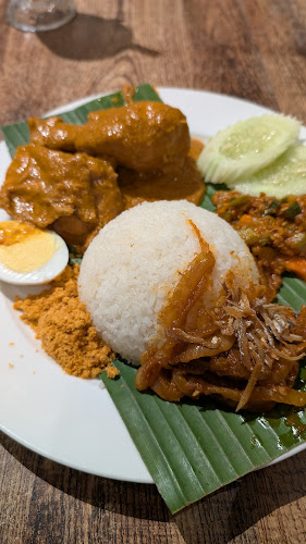 Lot G342 & G343, Ground Floor Oval, 1 Utama Shopping Centre, 1, Lebuh Bandar Utama, Bandar Utama, 47800 Petaling Jaya, Selangor