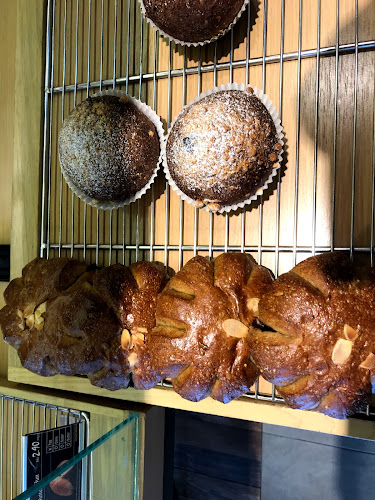 Hogan Bakery @ Lion Office Tower - Gastronomi dan perhotelan