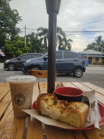 Ayla KoPi Kafe Hutan Kampung