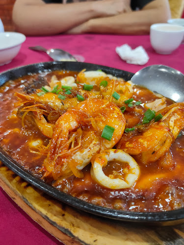 8 & 9, Jln Peninsular Utama 1, Peninsular Utama, 45000 Kuala Selangor, Selangor