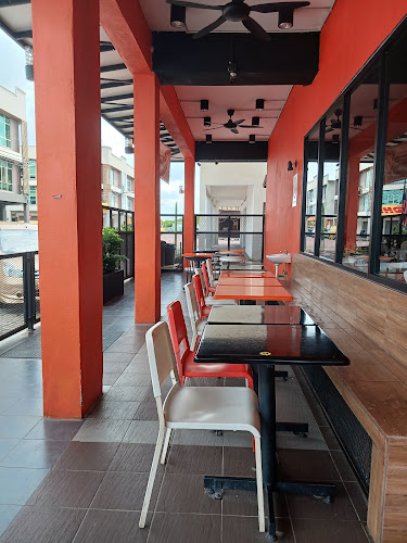 No 226 Perniagaan, Jalan Manjung Point 4/6, 32040 Seri Manjung, Perak