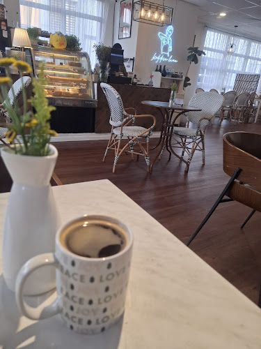 Koffie Lane, Kajang - Gastronomi dan perhotelan