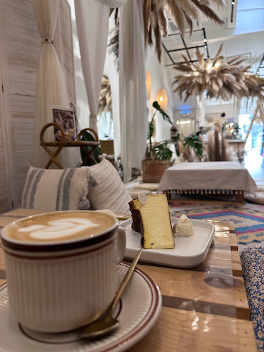 Utoo Boho Cafe & Patisserie - George Town