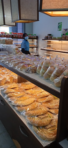 Opinii despre Sweden Cake House în Kuala Dungun - Gastronomi dan perhotelan