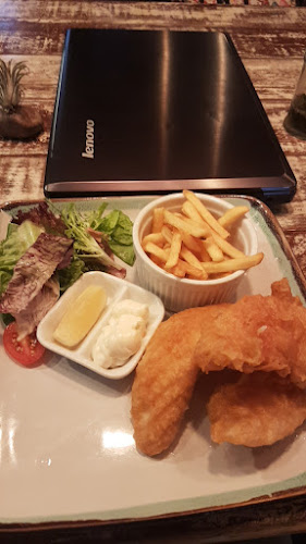 Opinii despre Cafe 123 Gasing în Petaling Jaya - Gastronomi dan perhotelan