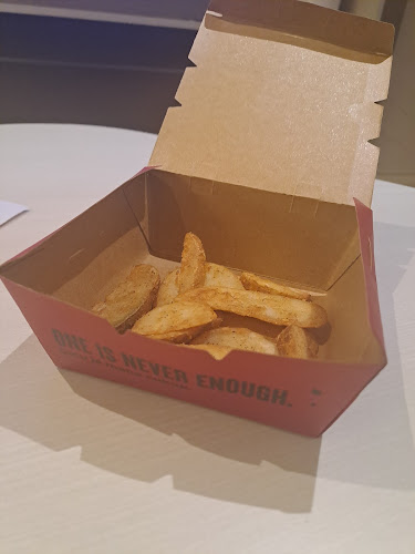 Pizza Hut - Gastronomi dan perhotelan