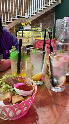 Ashhryshoshedap - Gastronomi dan perhotelan