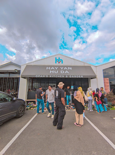 Comentarii opinii despre Hayyan Huda Opah's Kitchen