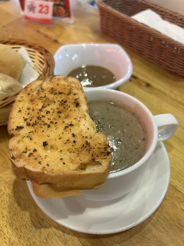 AnMour Cafe SS2 PJ - Gastronomi dan perhotelan