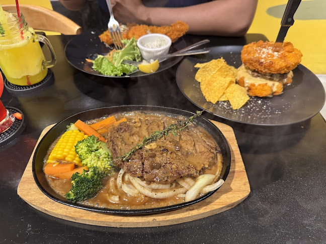 Comentarii opinii despre Don Western & Grill Cafe