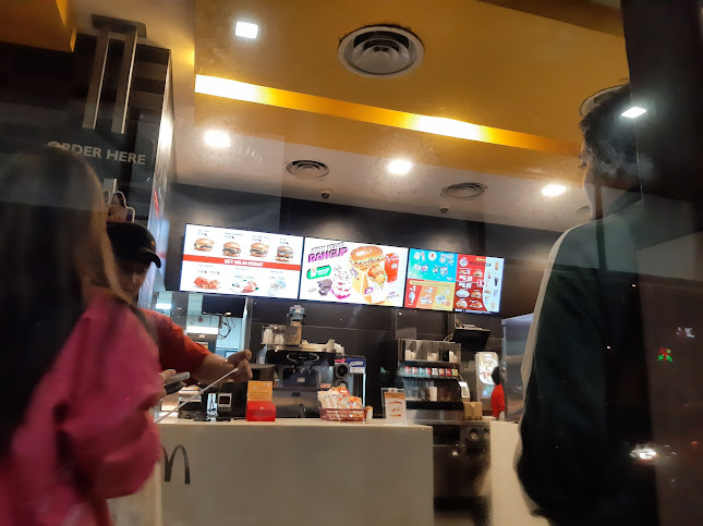 Lot 180 & 181, Ground & 1st Floor, Bangunan Haji Abdul Rasit, Jalan Satok, Kampung Bandarshah, 93400 Kuching, Sarawak