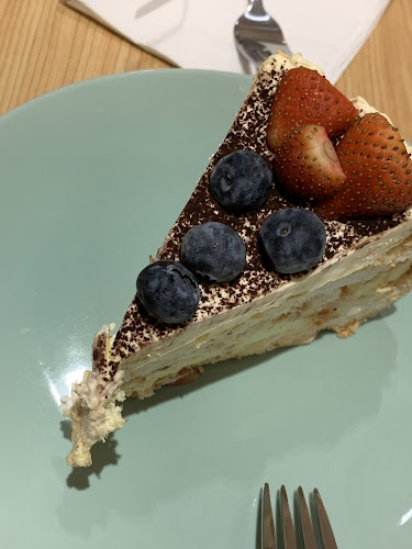 Comentarii opinii despre Gula Cakery Tropicana Gardens Mall