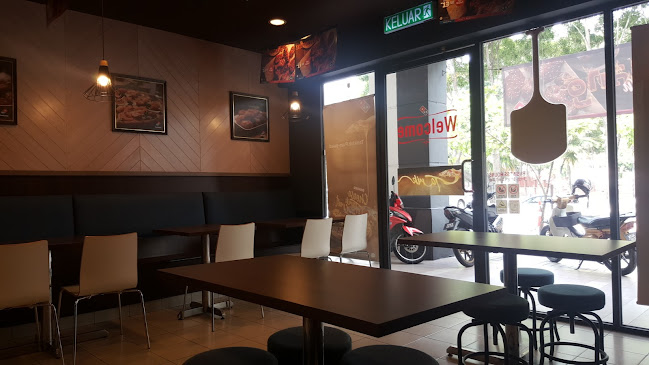 Domino's Bandar Seri Permaisuri - Cheras