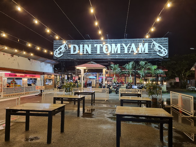 Din Tomyam - Gastronomi dan perhotelan