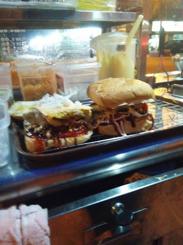 Opinii despre HR Burger Station în Parit Buntar - Gastronomi dan perhotelan