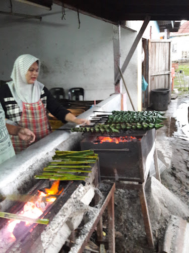 Comentarii opinii despre Awie Satar & Otak-otak