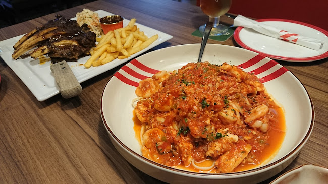 TGI Fridays | 1 Utama • Old Wing