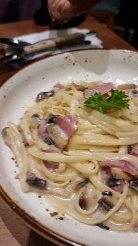 One Serambi Cafe - Gastronomi dan perhotelan