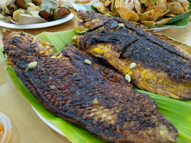 Pusat Makan Taman Tasik (Food Centre ) - Gastronomi dan perhotelan
