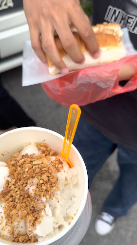 Aiskrim pulut kampung baru