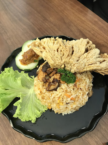 Parsley Miri - Gastronomi dan perhotelan