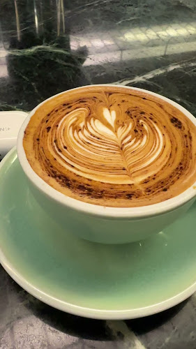 Opinii despre Common Man Coffee Roasters - Kuala Lumpur în Kuala Lumpur - Gastronomi dan perhotelan