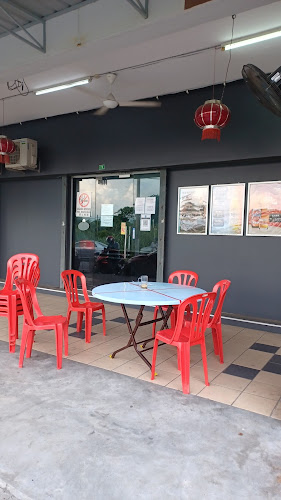 Pusing Ice Coffee Shop