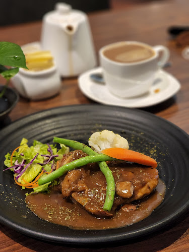 Bonzer Restaurant • Kingwood Hotel - Miri