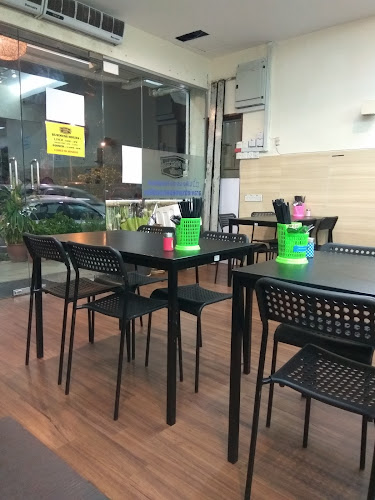 Ara Vietnamese Noodles - Gastronomi dan perhotelan