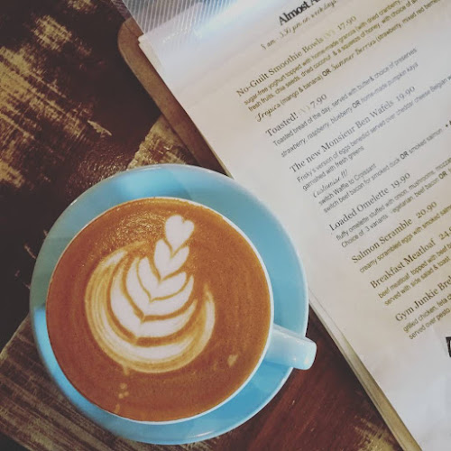 Comentarii opinii despre Frisky Goat Bakery Cafe