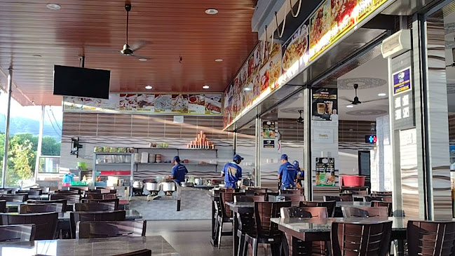 Opinii despre Restoran Nasi Kandar ABC Sheik | Sungai Siput Branch în Sungai Siput - Gastronomi dan perhotelan