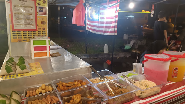 Opinii despre Kedai burger malaysia în Tapah - Gastronomi dan perhotelan