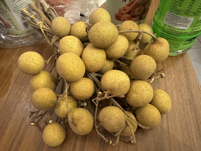 Uptown Pahlawan Walk - Gastronomi dan perhotelan