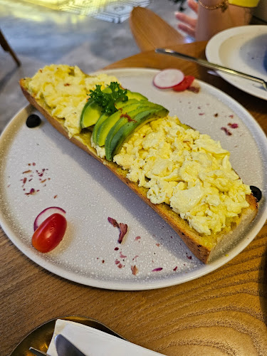 Picco Polo Cafe - Gastronomi dan perhotelan