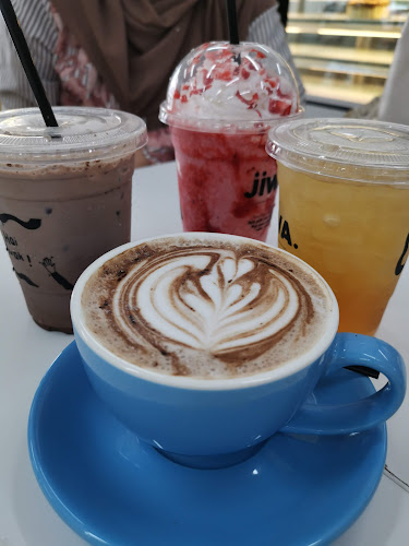 Comentarii opinii despre Jiwa Kopi & Bingsu Cabang Tiga