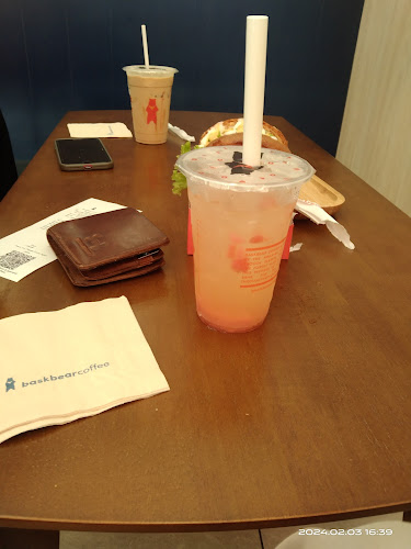 Comentarii opinii despre Bask Bear Coffee