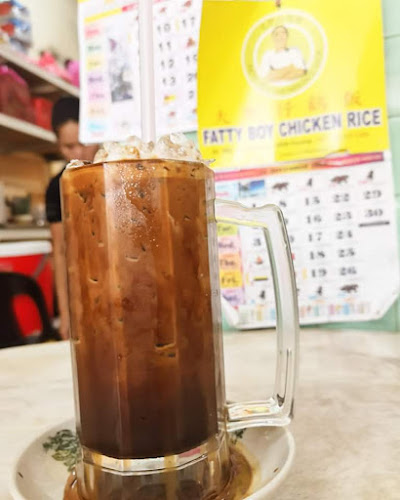 Opinii despre Fatty Boy Chicken Rice în George Town - Gastronomi dan perhotelan