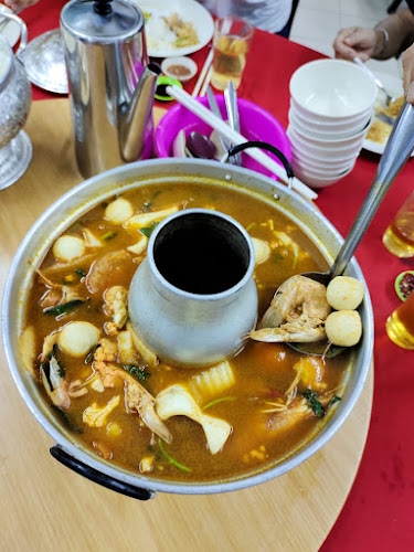 Opinii despre Restoran Dee Dee în Kuala Terengganu - Gastronomi dan perhotelan